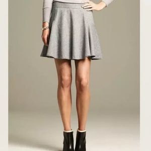 Banana Republic Gray Wool Blend Flannel Fit Flare Mini Skirt sz 0